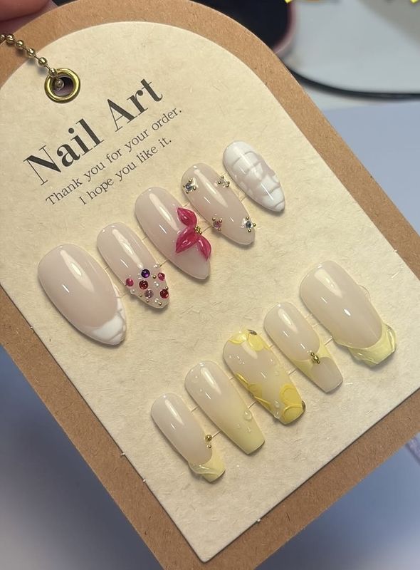 Press on Nails nude & jaune